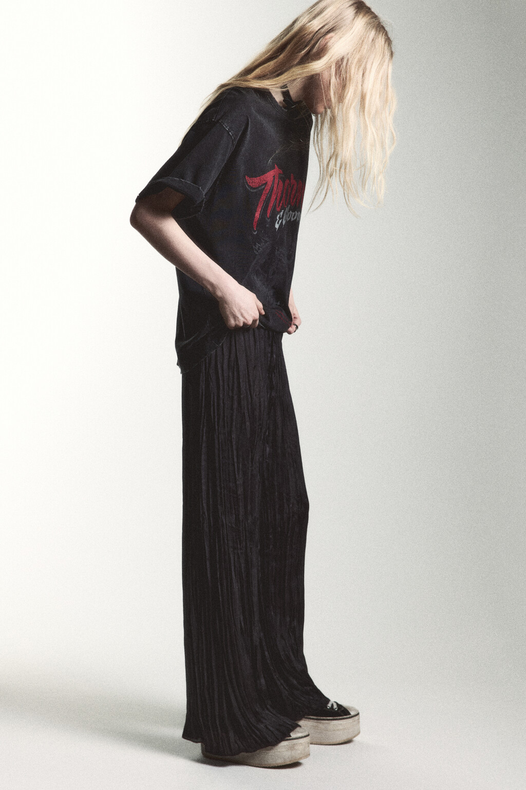 Брюки прямые из жатой ткани - цвет серый - 2