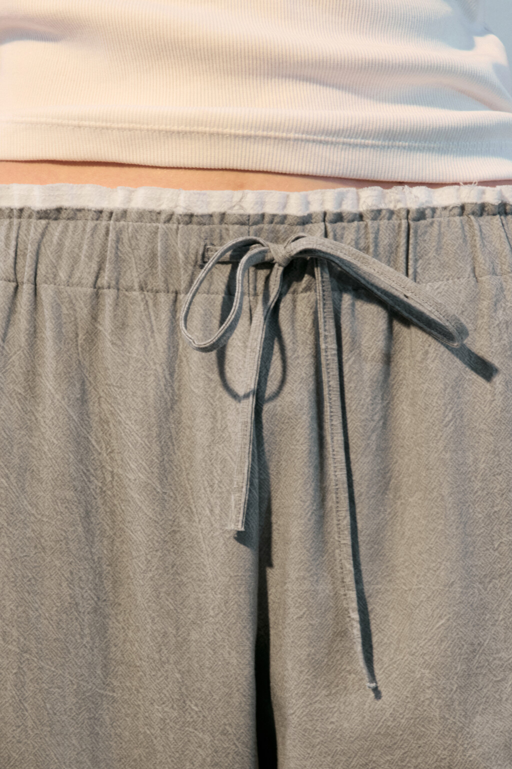 Брюки широкие с двойным поясом - цвет серый - 5