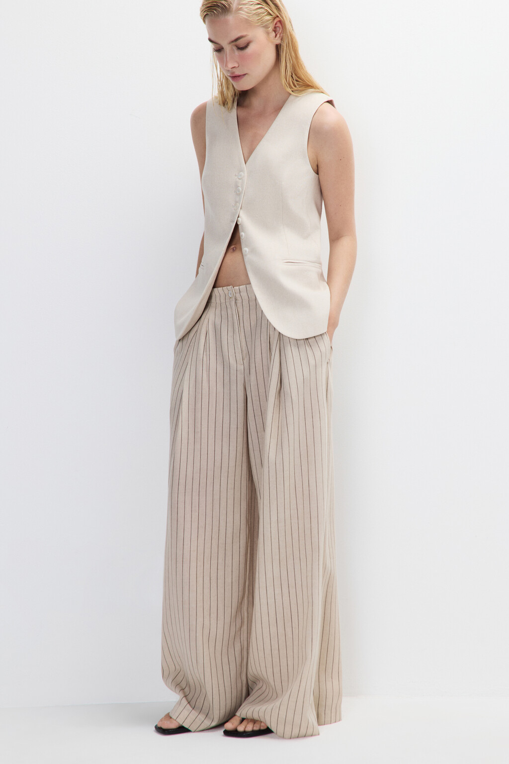 Брюки широкие в полоску - цвет бежевый - 1