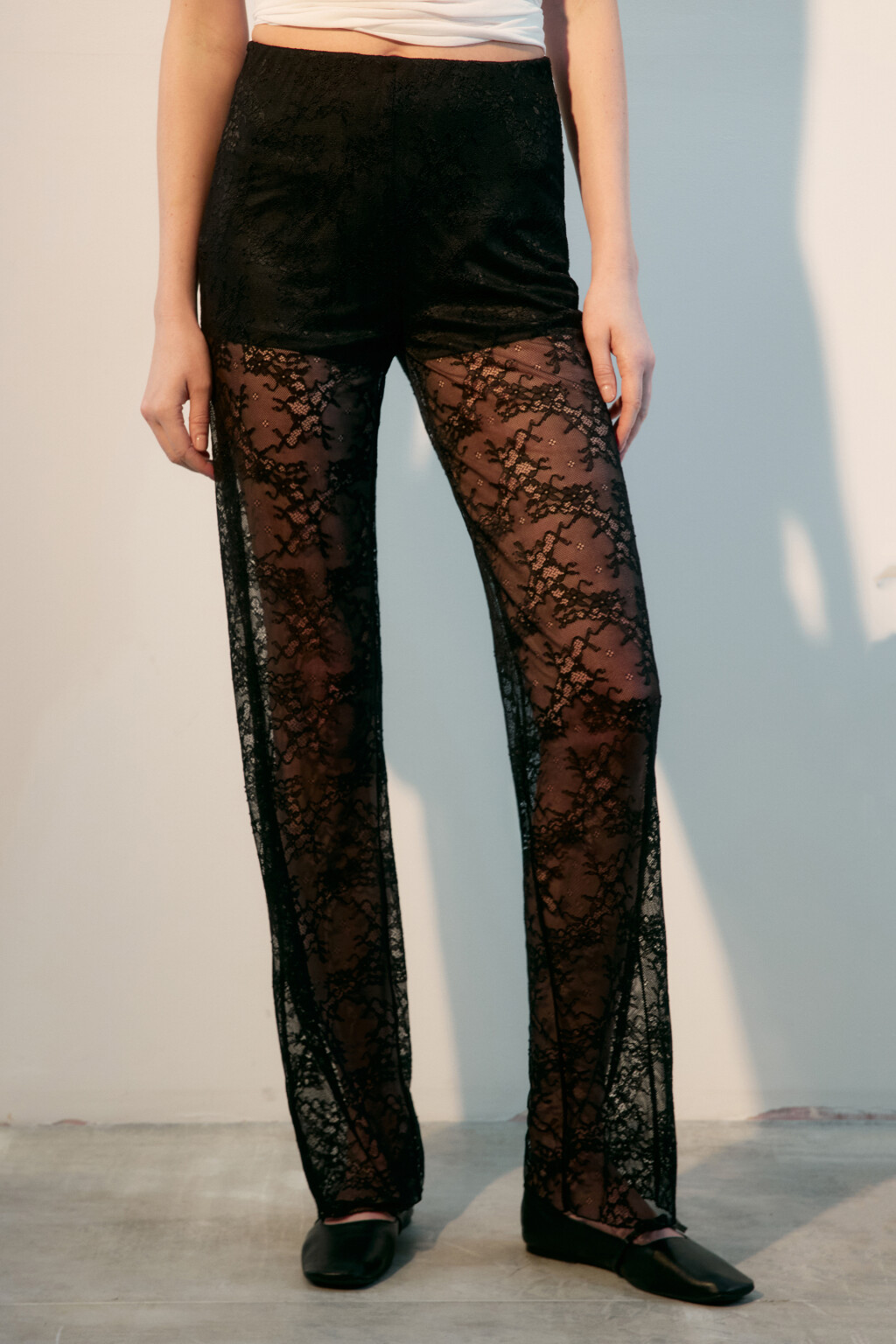 Брюки кружевные с короткой подкладкой - цвет черный - 2