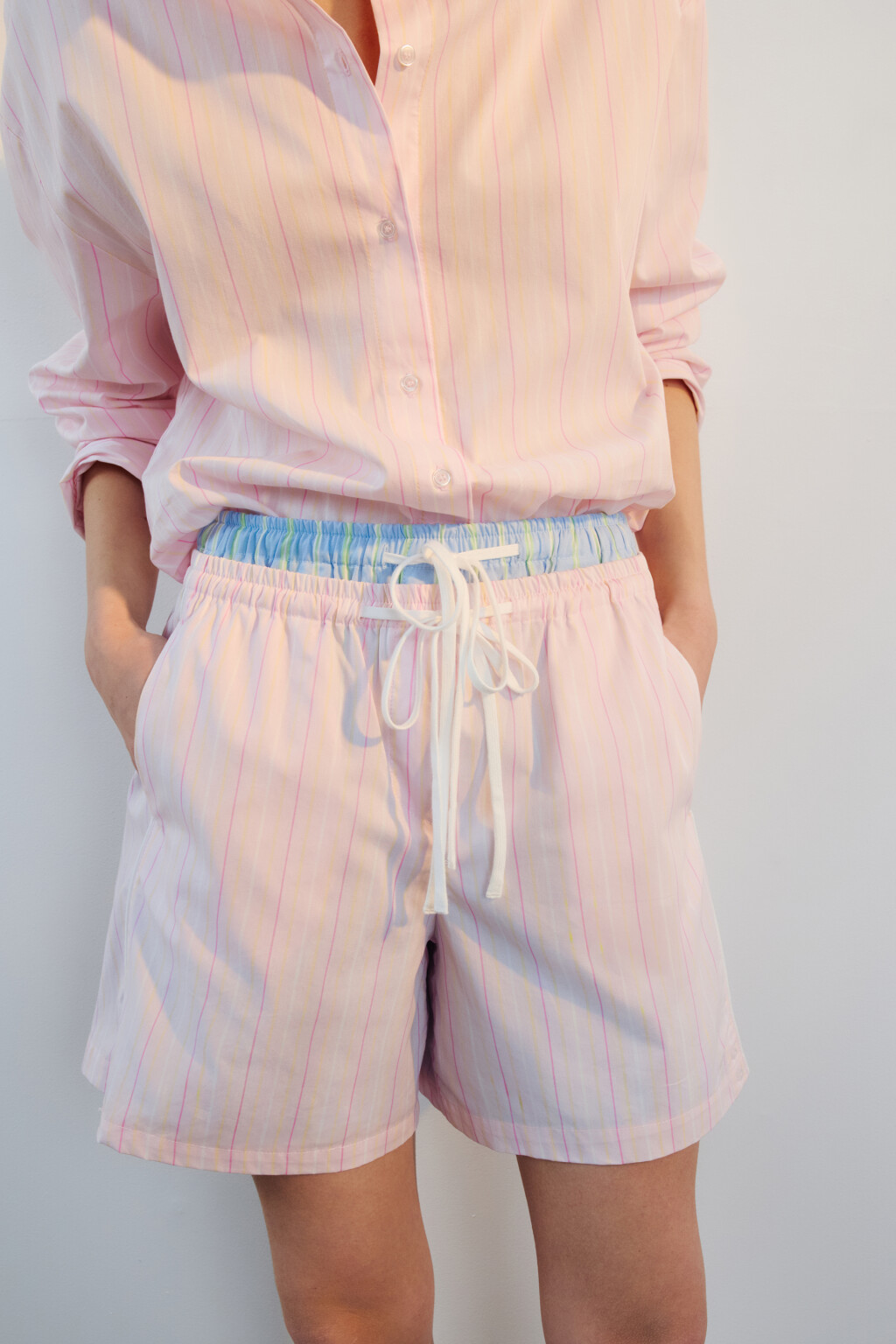 Шорты в полоску с поясом на завязках - цвет розовый - 1
