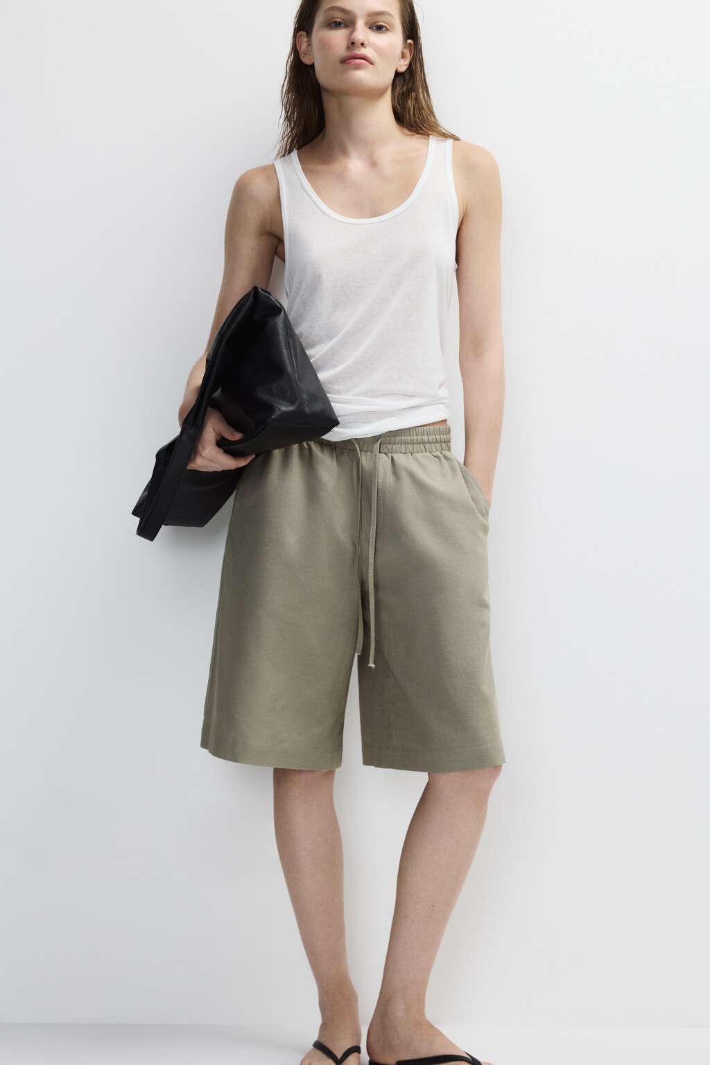 Шорты льняные с поясом на завязках - цвет зеленый - 1