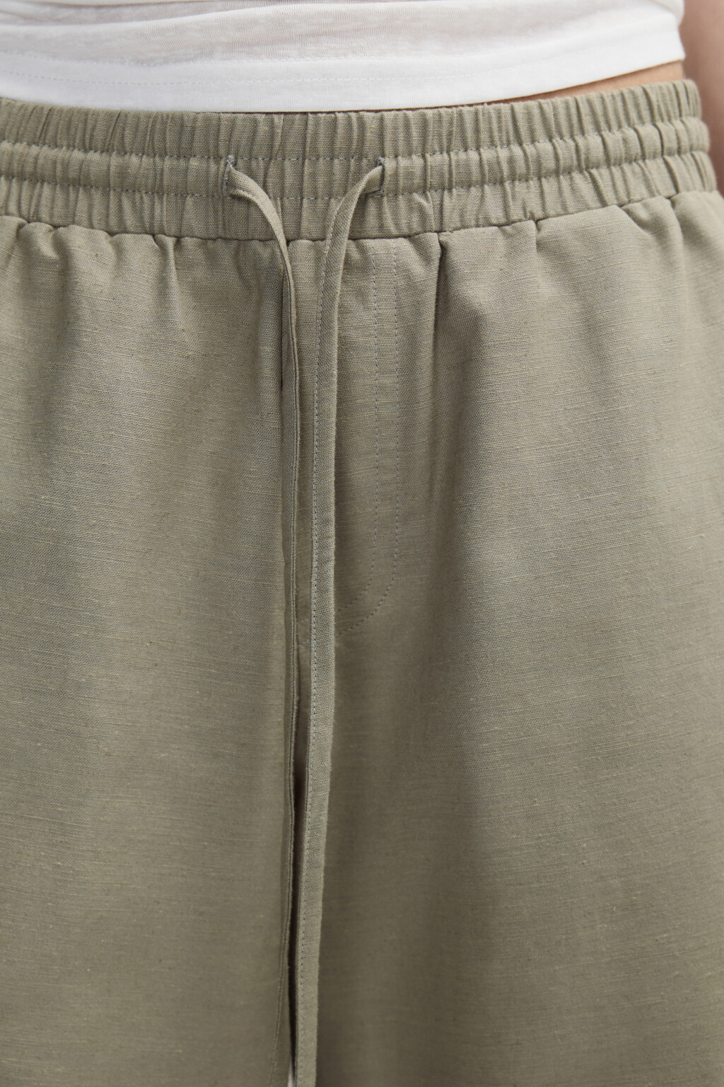 Шорты льняные с поясом на завязках - цвет зеленый - 6