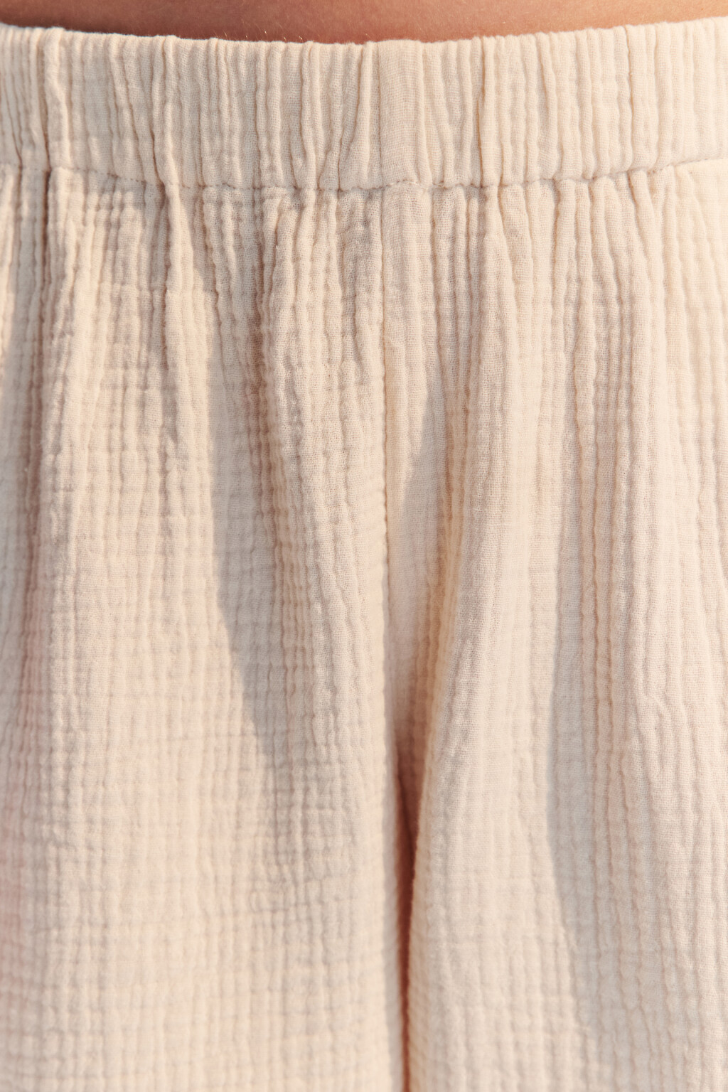 Шорты из хлопкового муслина - цвет бежевый - 5