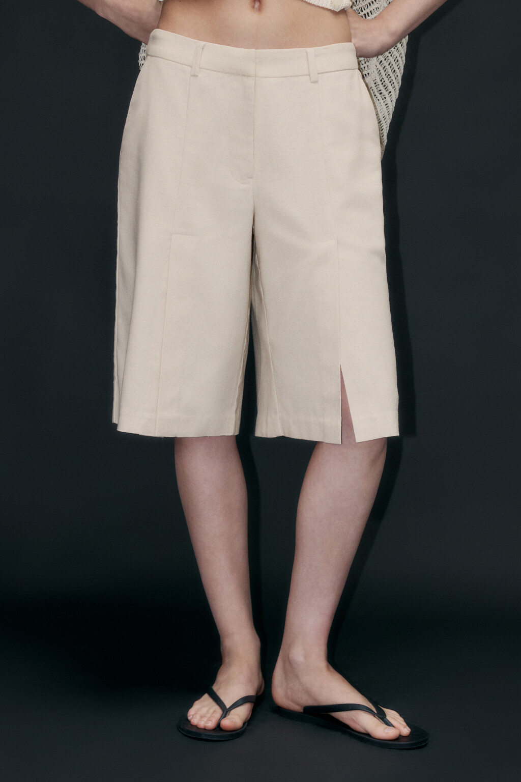 Шорты-бермуды костюмные льняные - цвет бежевый - 2