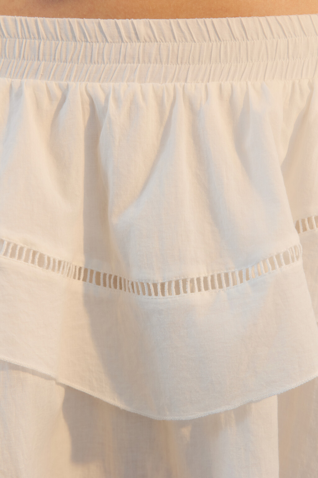 Юбка-шорты ажурная с воланами - цвет белый - 5
