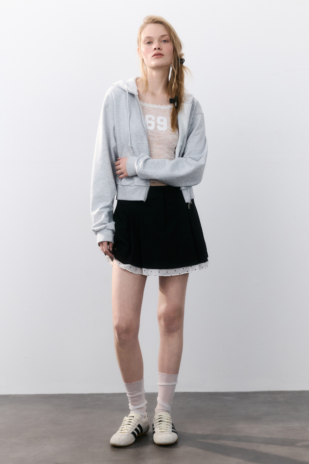 Юбка в складку с подкладкой в горох - цвет черный - 4