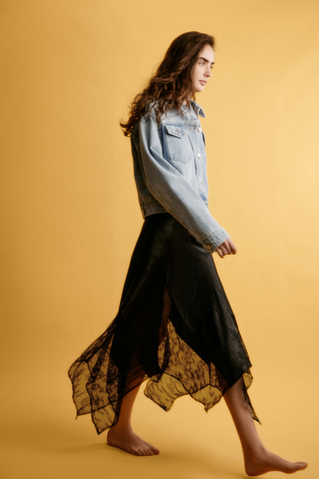 Юбка миди асимметричная с кружевом - цвет черный - 1