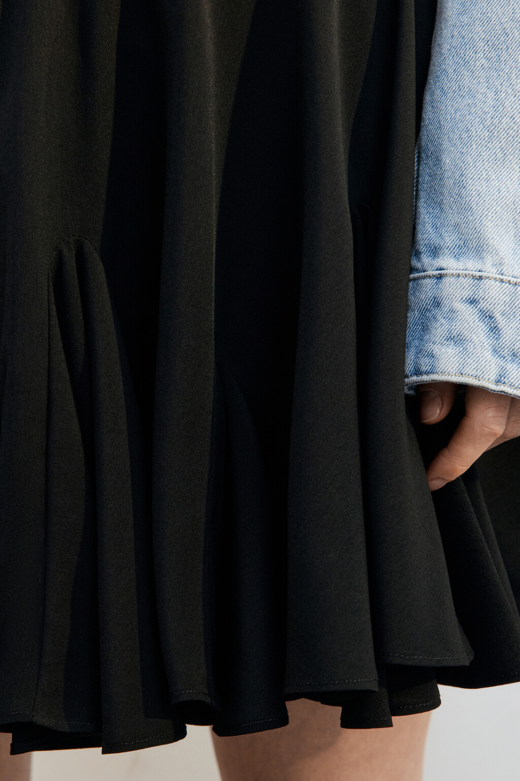 Юбка мини пышная с клиньями - цвет черный - 7