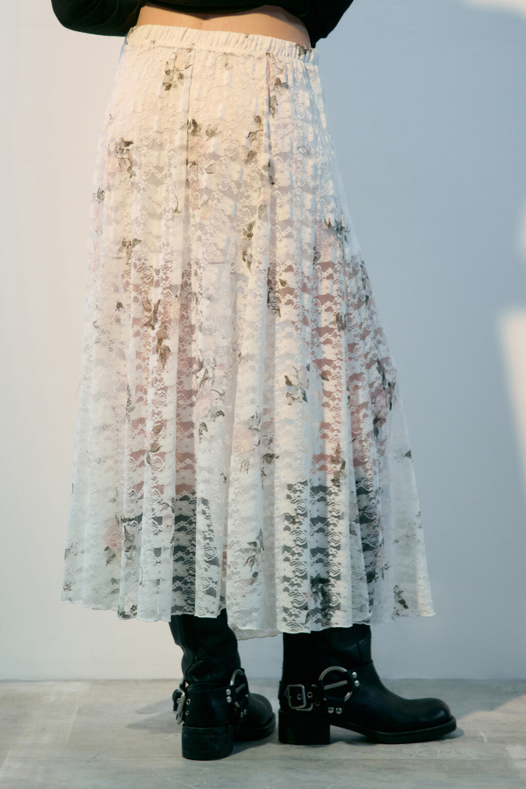 Юбка макси кружевная с цветочным принтом - цвет белый - 3