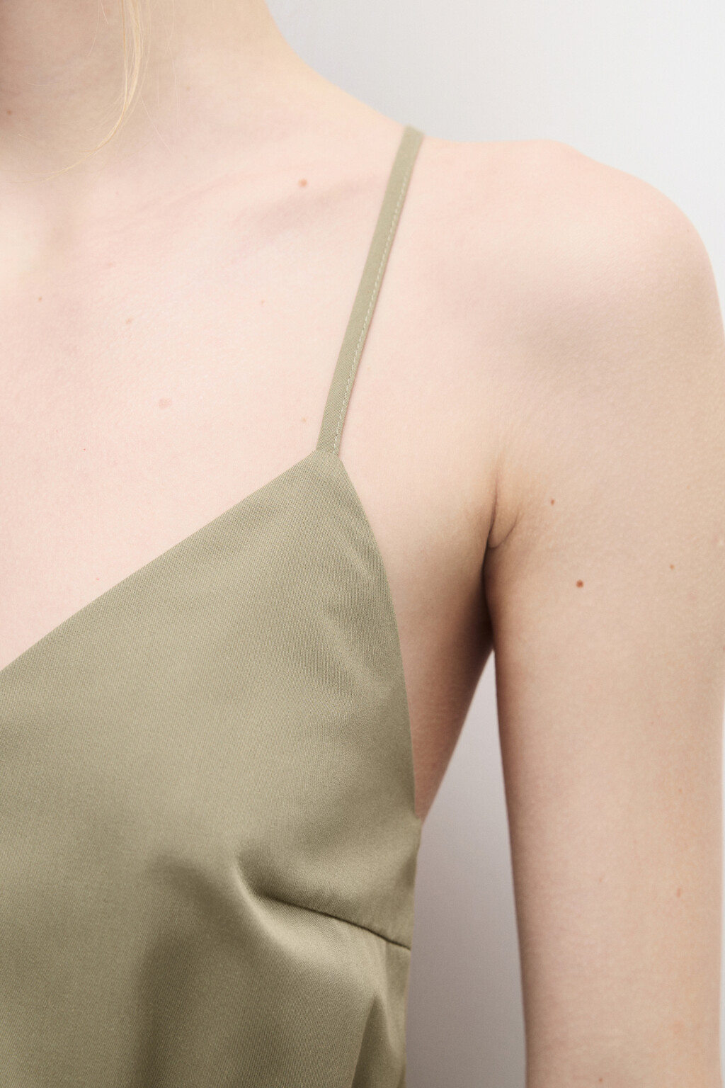 Сарафан на бретельках с открытой спиной - цвет зеленый - 6