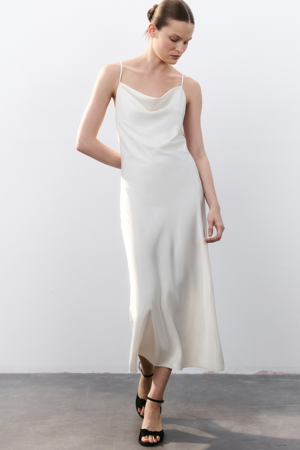 Платье-комбинация макси атласное - цвет ванильный - 2