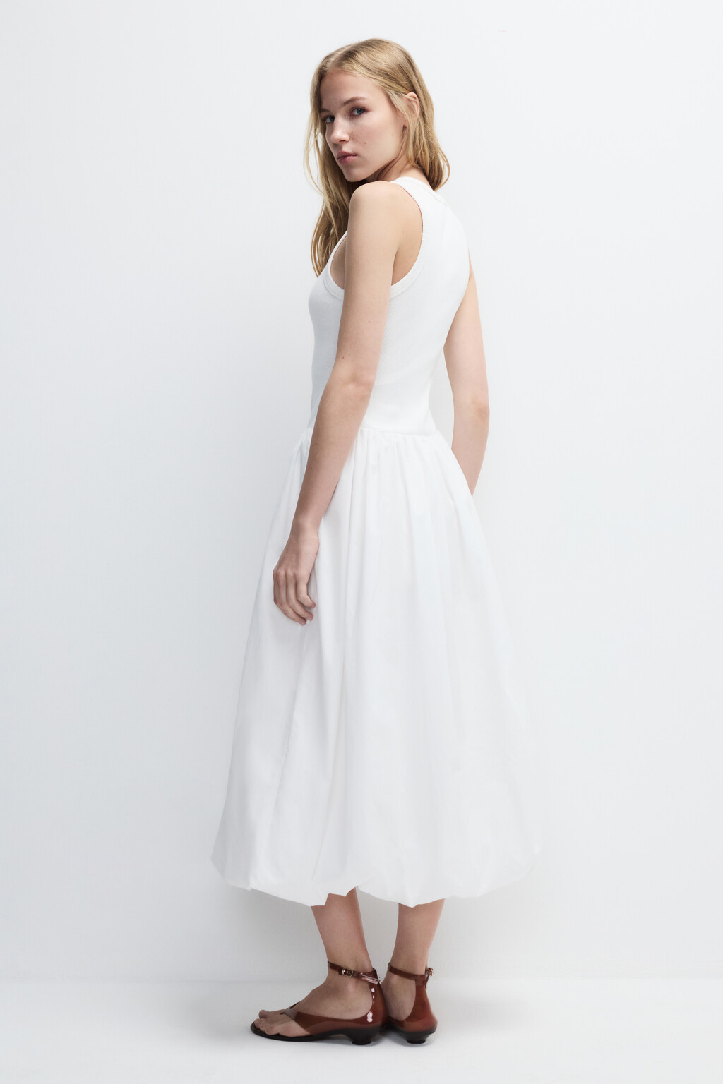 Платье-баллон с облегающим верхом - цвет белый - 4
