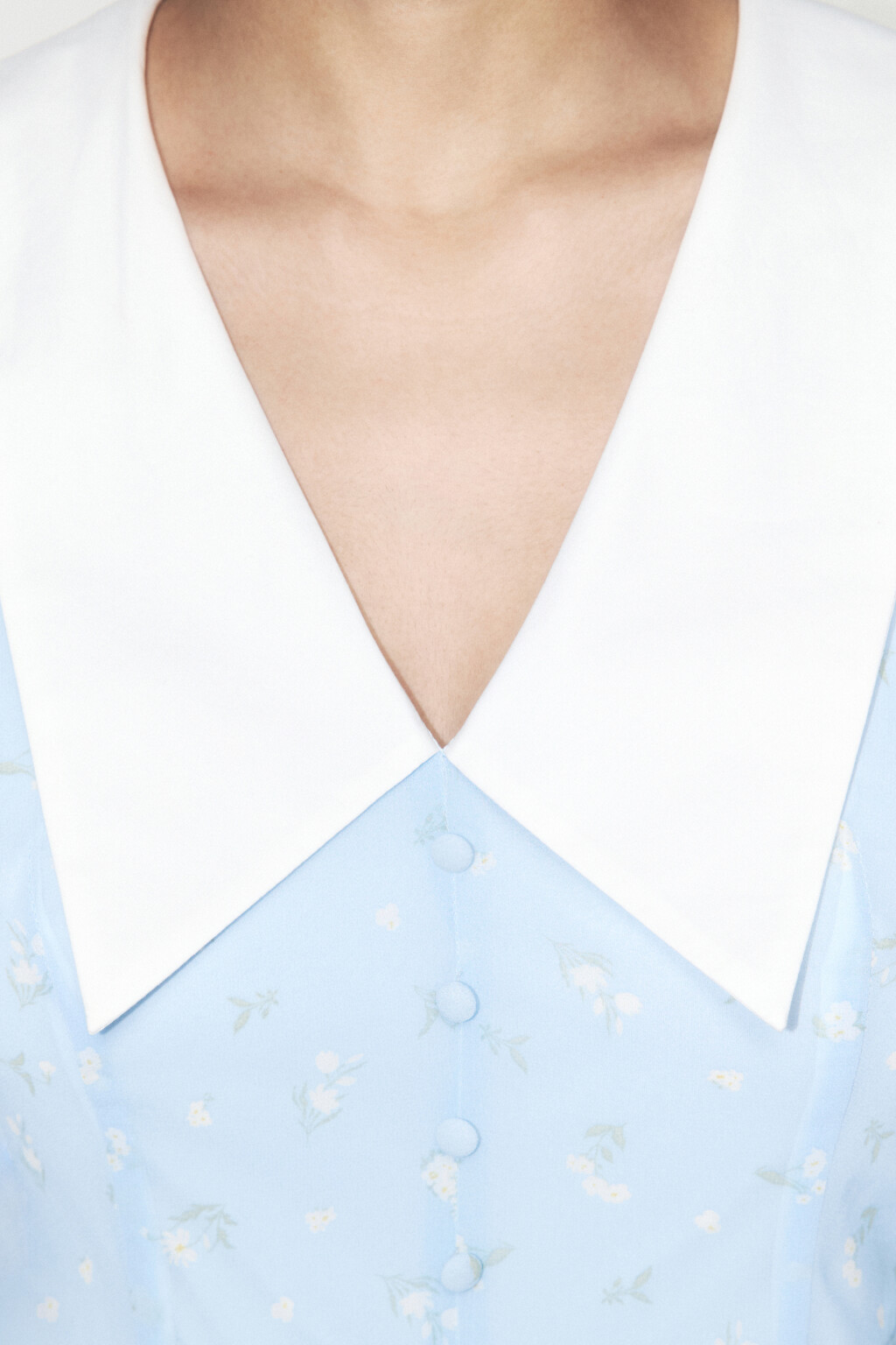 Платье мини шифоновое с воротничком и принтом - цвет голубой - 6