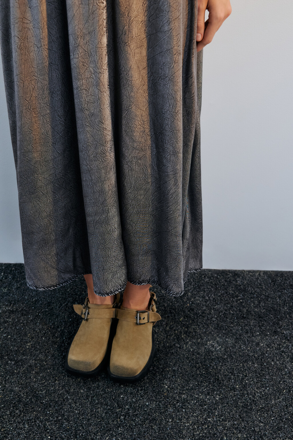 Сарафан миди вискозный с вареным эффектом - цвет серый - 7