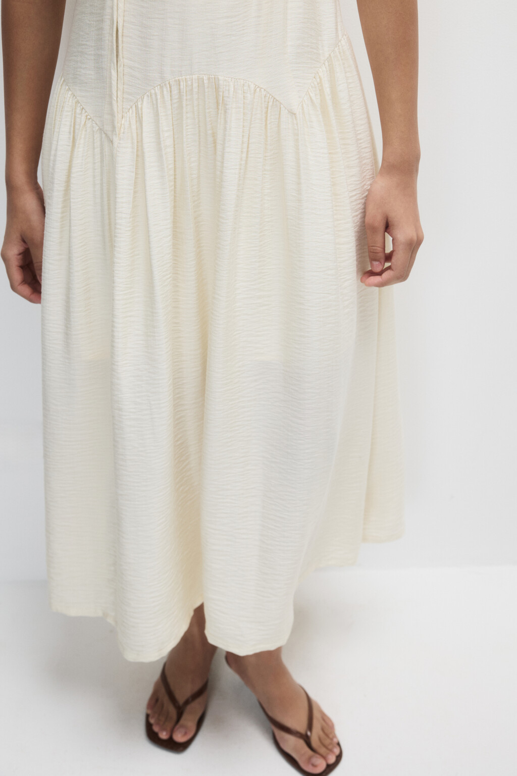 Сарафан миди вискозный на тонких бретелях - цвет ванильный - 6