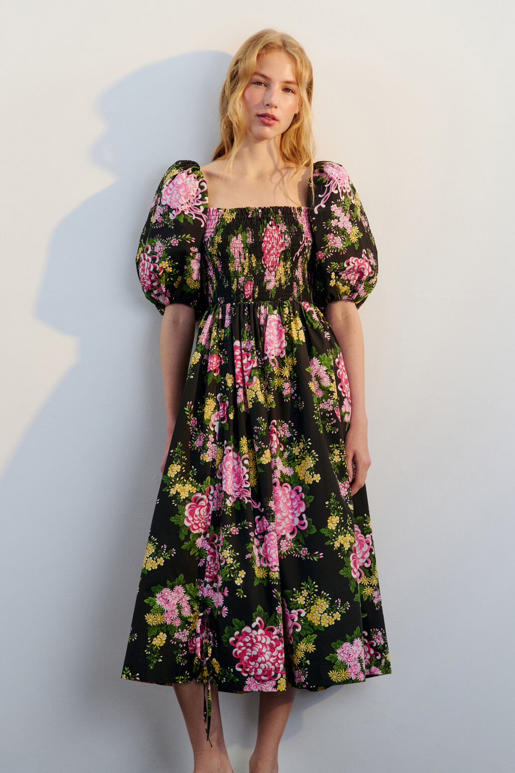 Платье миди с пышными рукавами и завязками - цвет мультиколор - 9