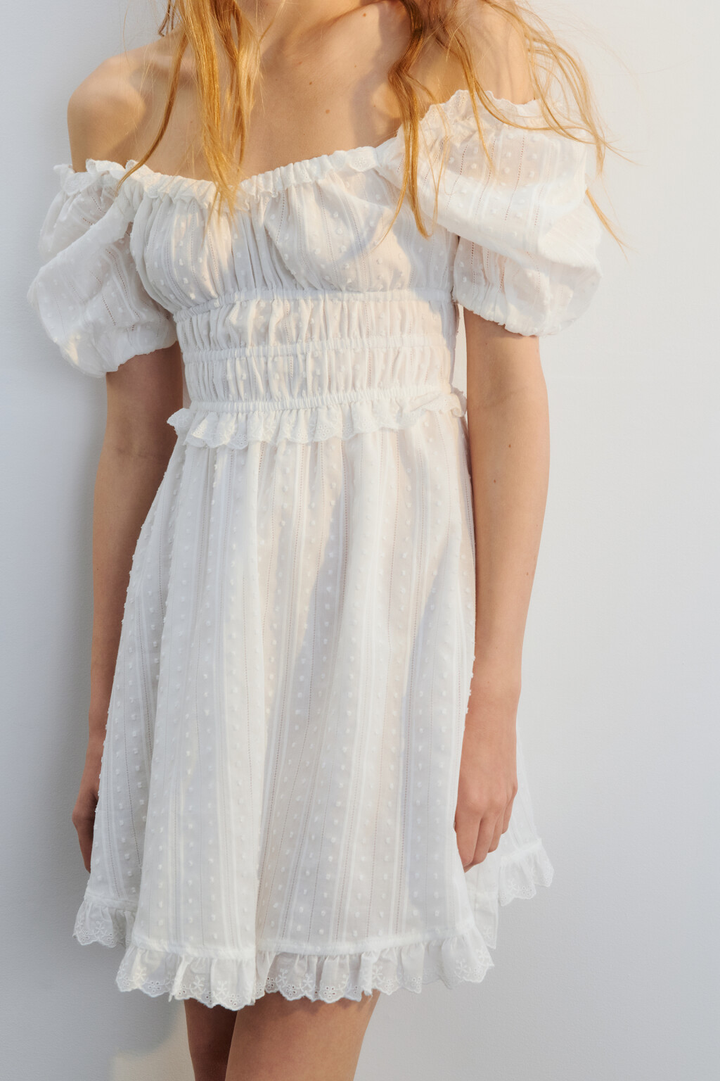 Платье мини хлопковое с оборками - цвет белый - 1