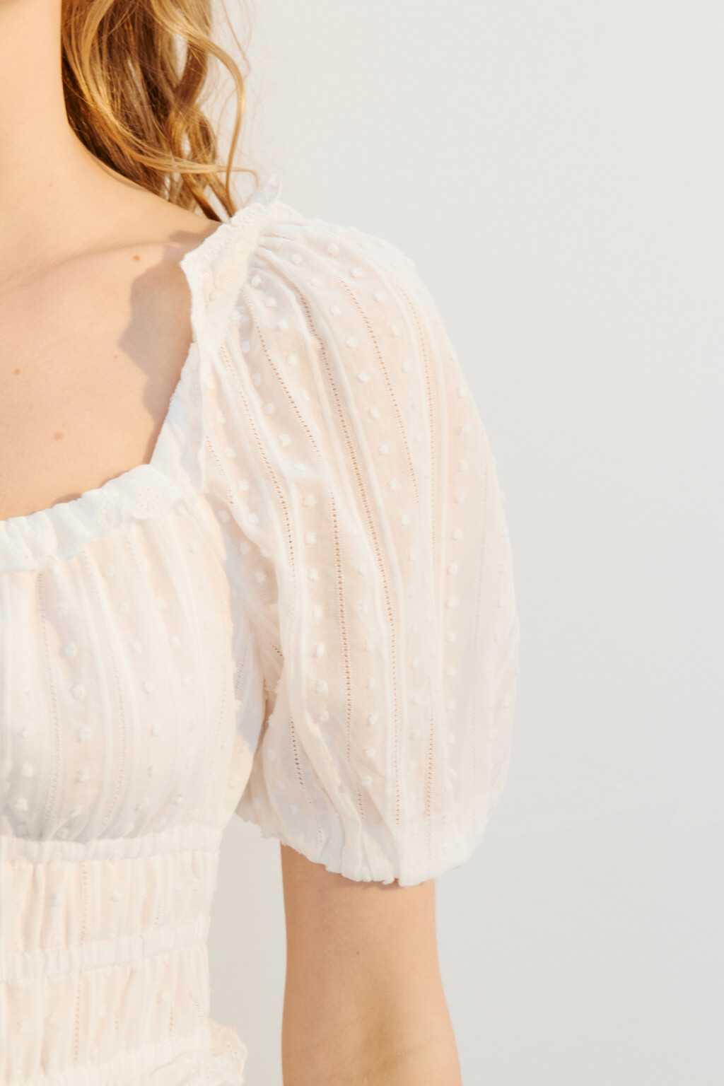 Платье мини хлопковое с оборками - цвет белый - 7