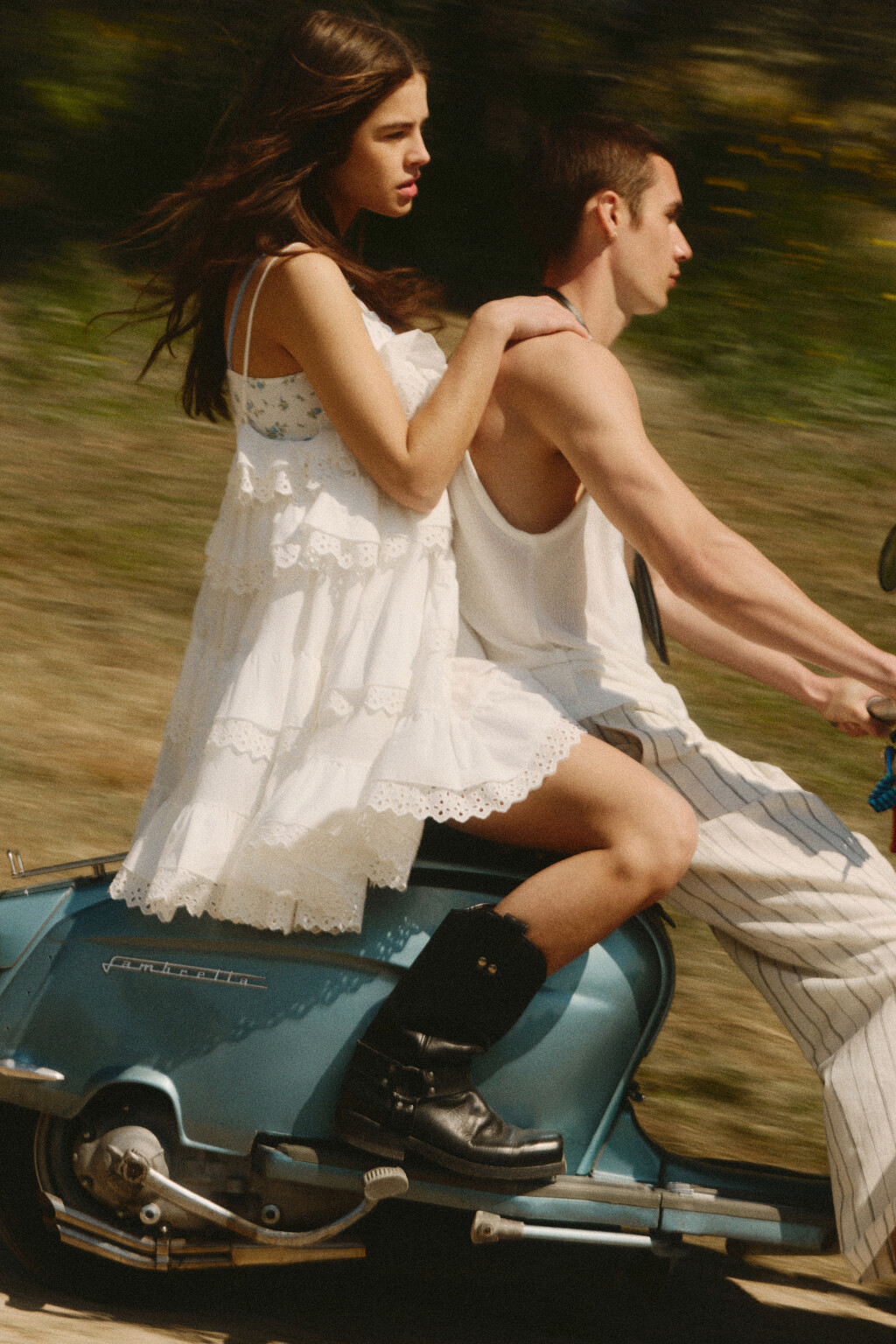 Сарафан мини пышный с кружевом - цвет белый - 10