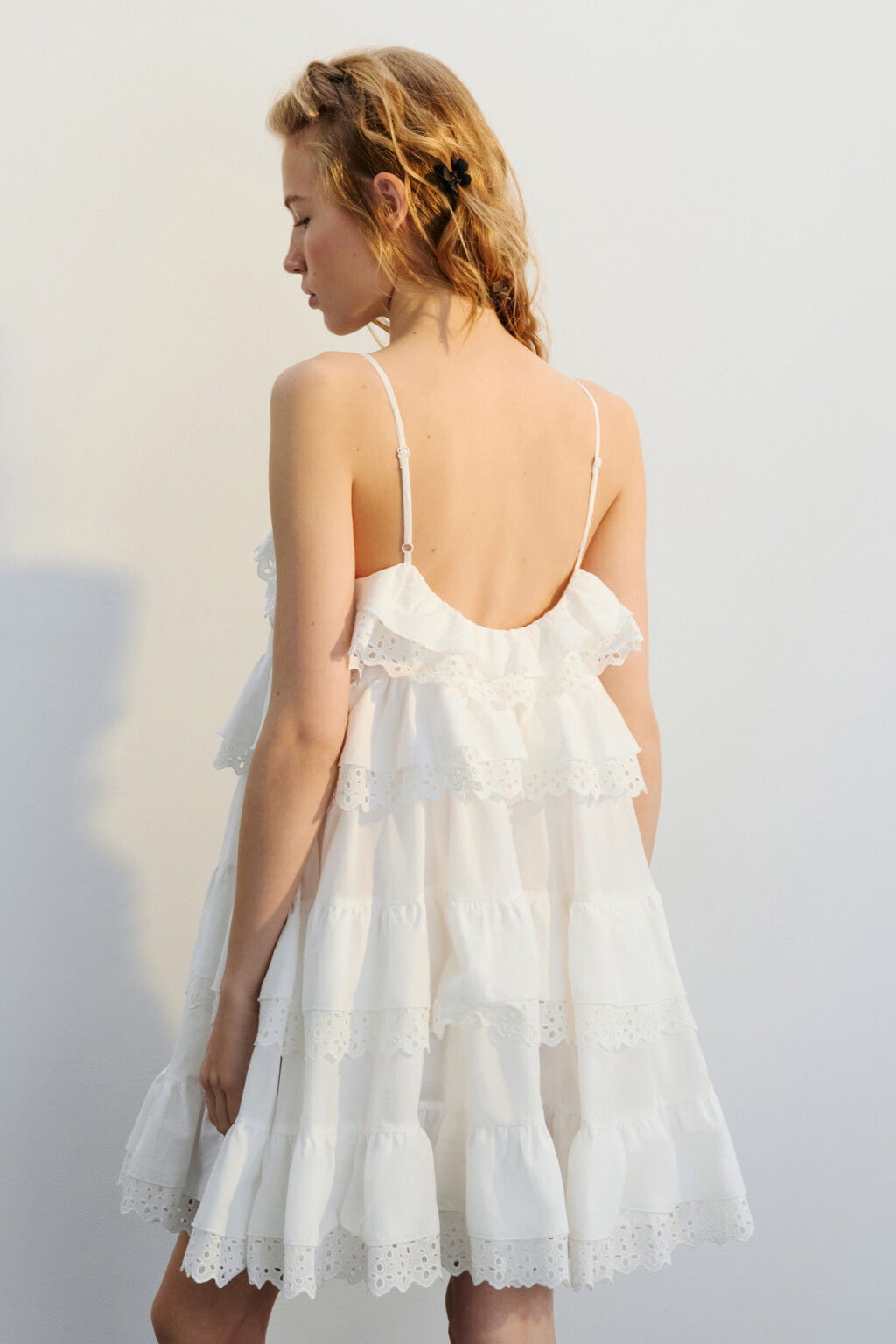 Сарафан мини пышный с кружевом - цвет белый - 5