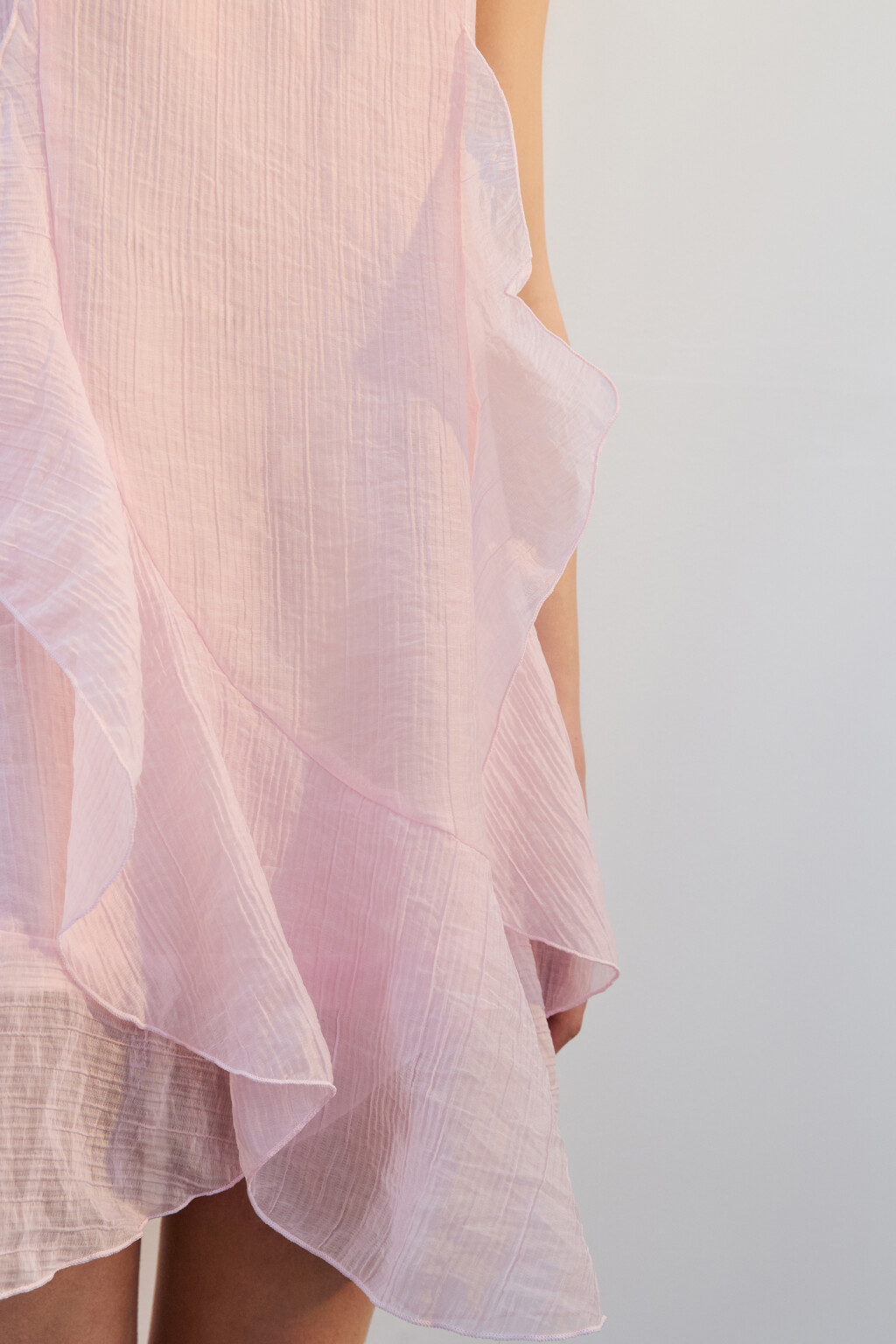 Платье мини шифоновое с воланами - цвет розовый - 7