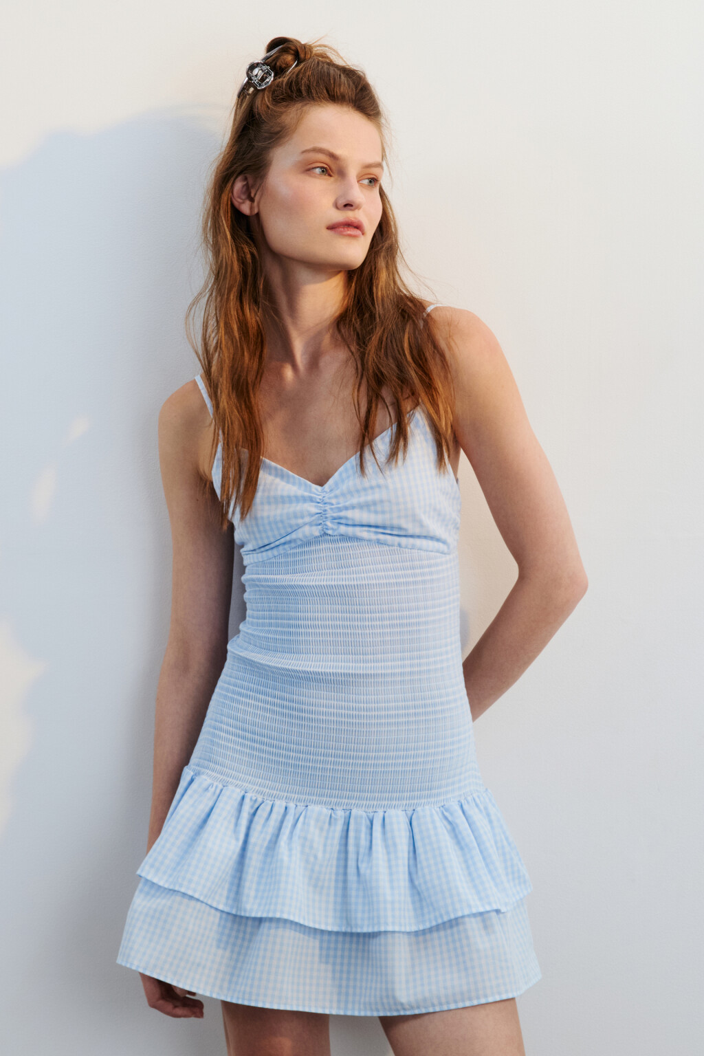 Платье мини облегающее с пышной юбкой - цвет голубой - 2