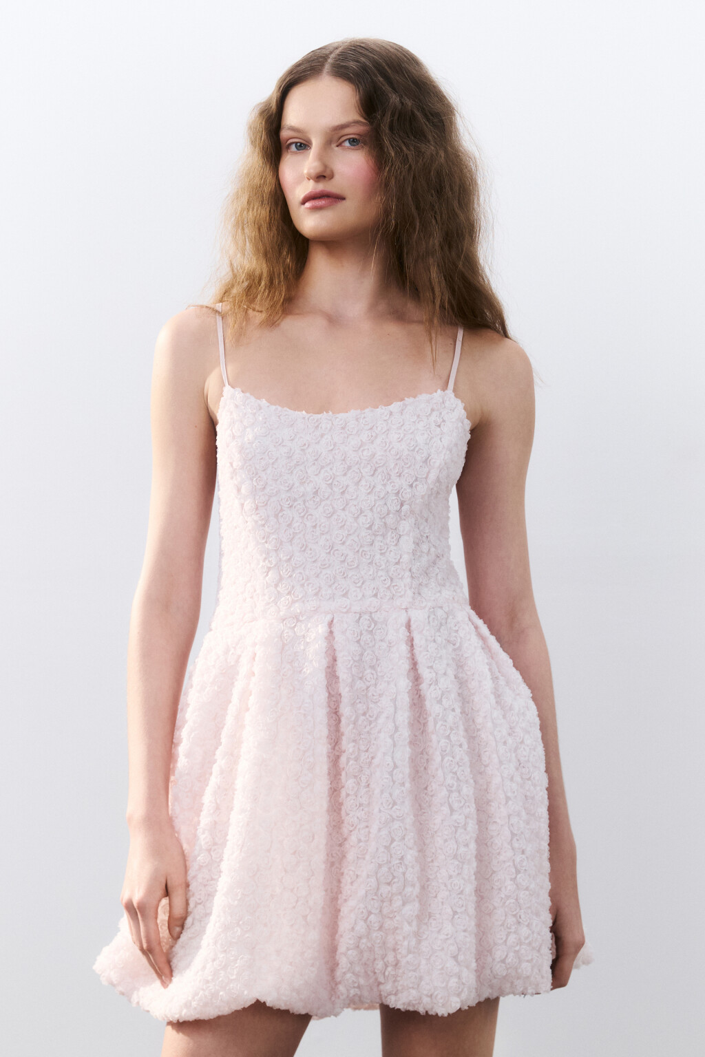 Платье мини с цветами и юбкой-баллон - цвет розовый - 3