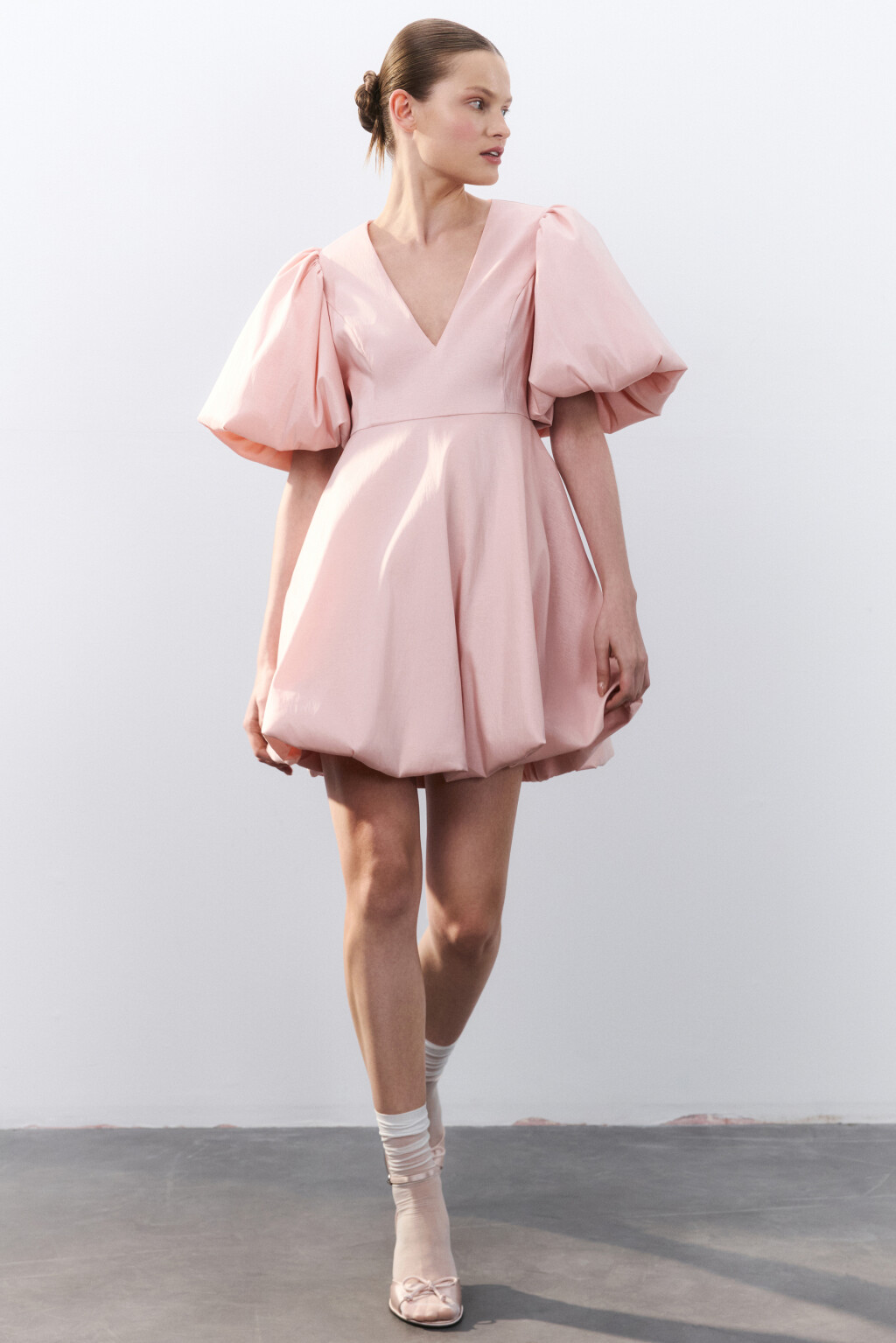 Платье бэби-долл с пышными рукавами и юбкой - цвет оранжевый - 1