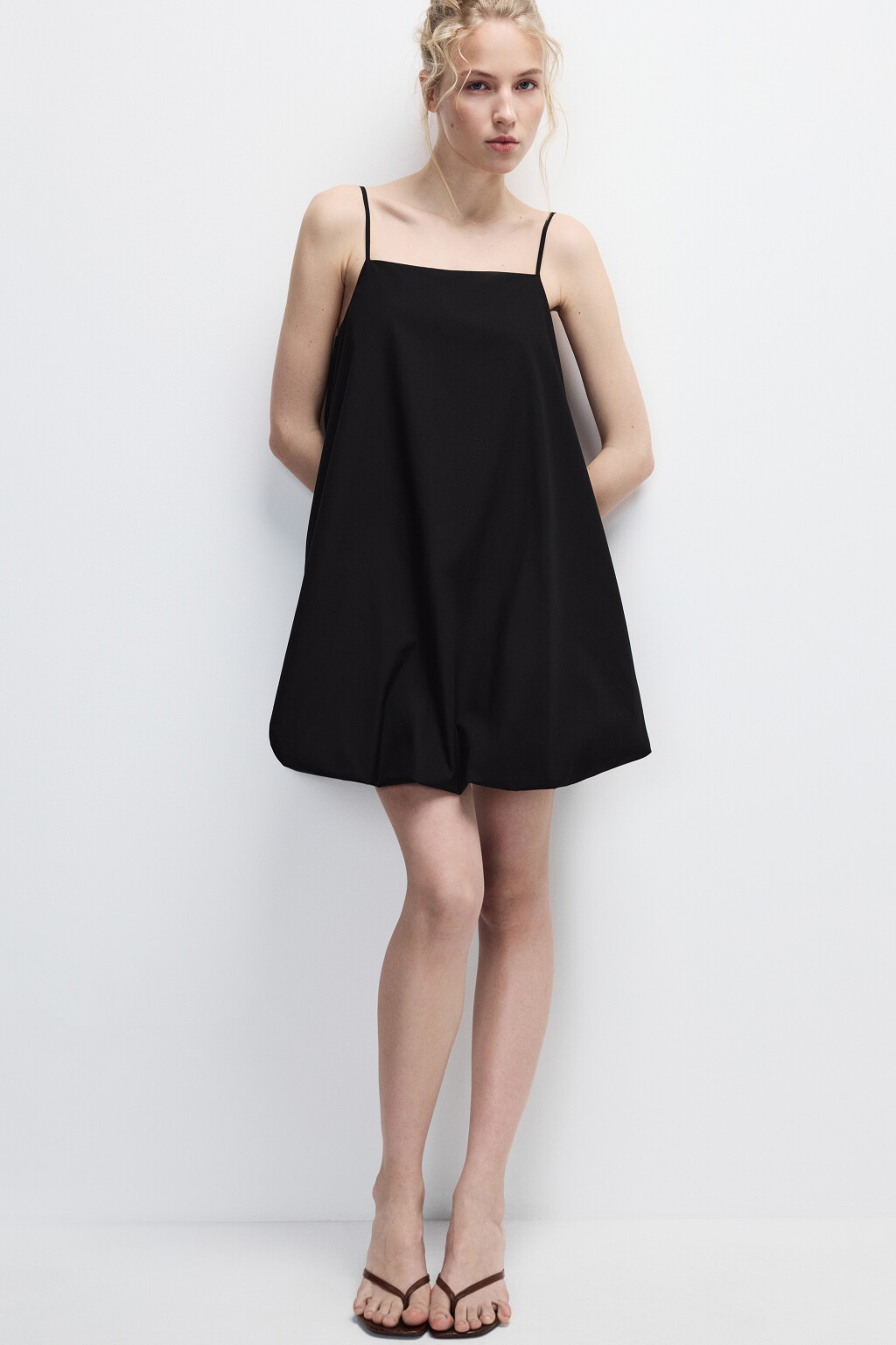 Сарафан мини с юбкой-баллон - цвет черный - 2