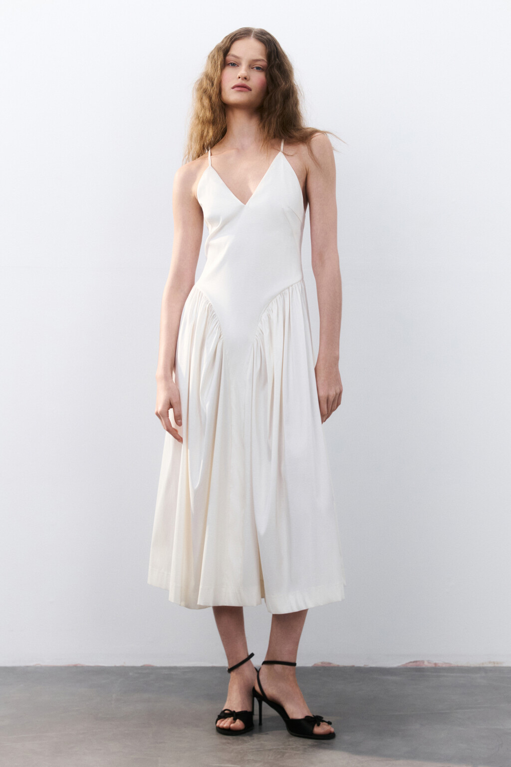 Платье миди с корсетом и пышной юбкой - цвет белый - 4