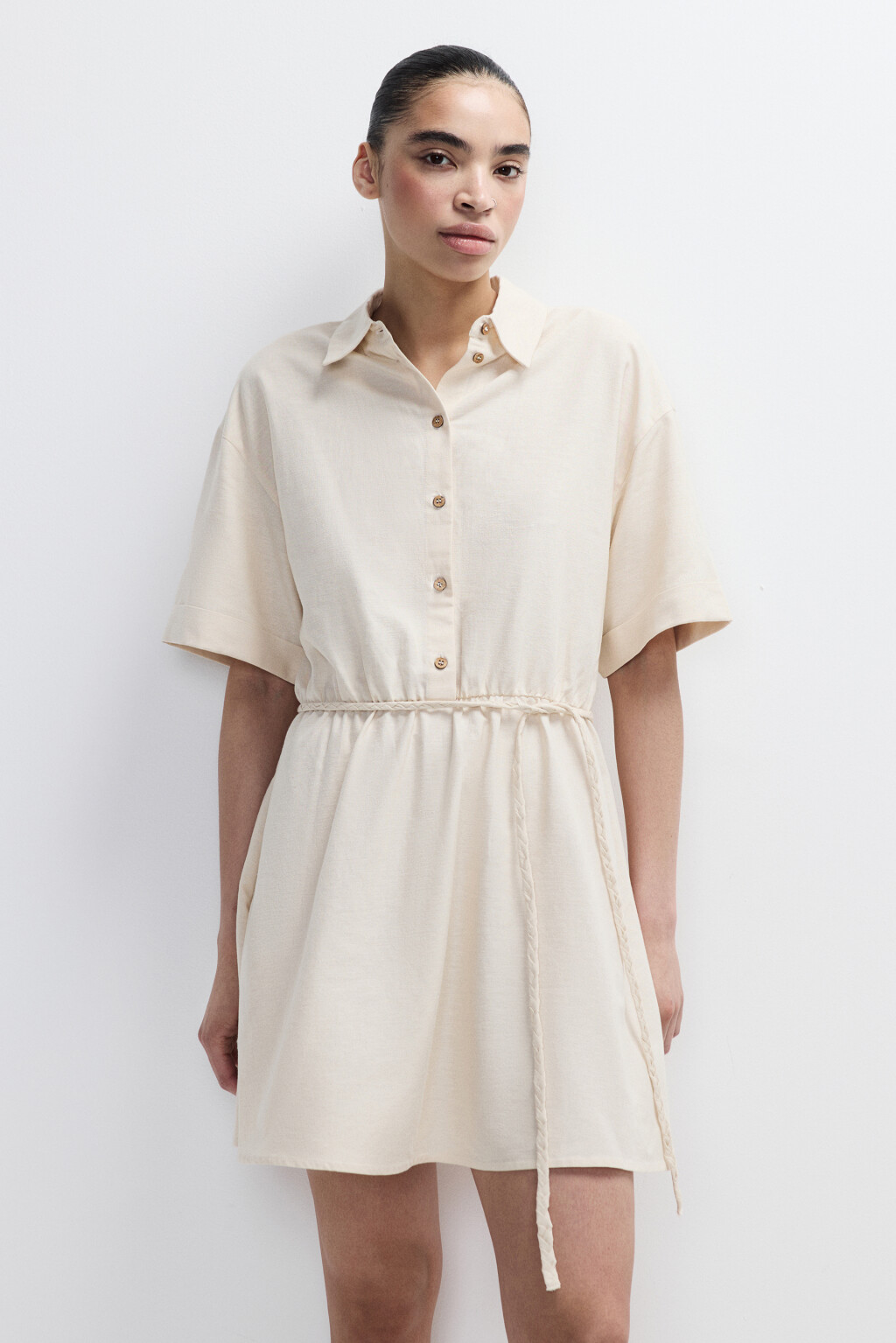 Платье-рубашка мини с поясом - цвет молочный - 3