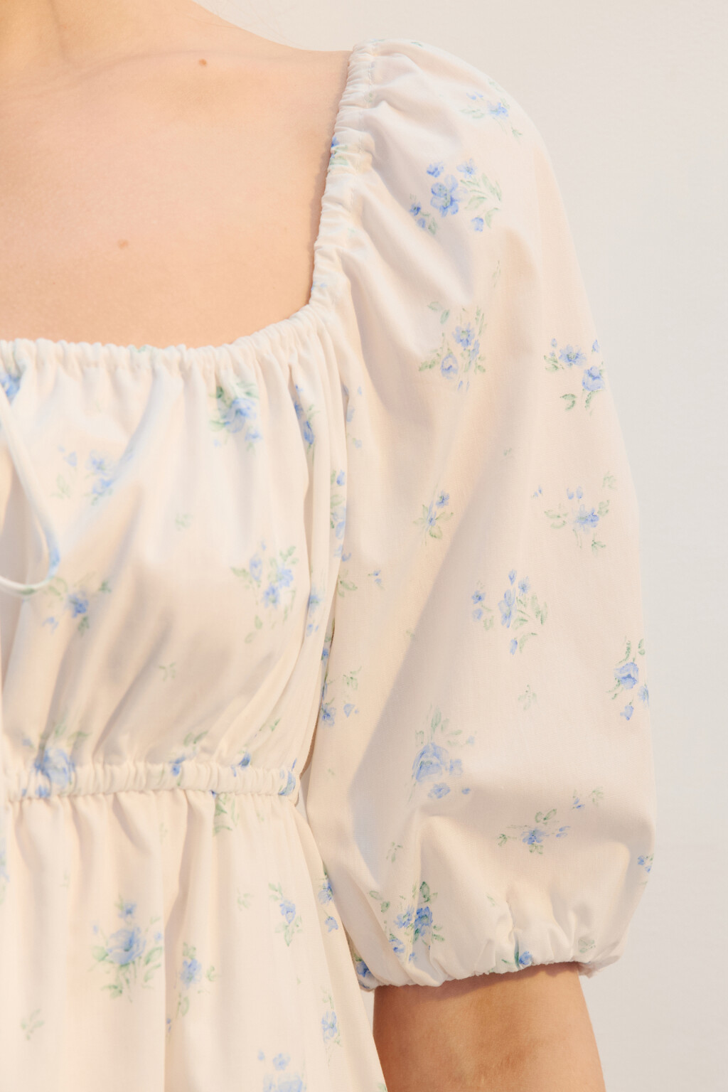 Платье-трапеция миди с завязками на груди - цвет белый - 5