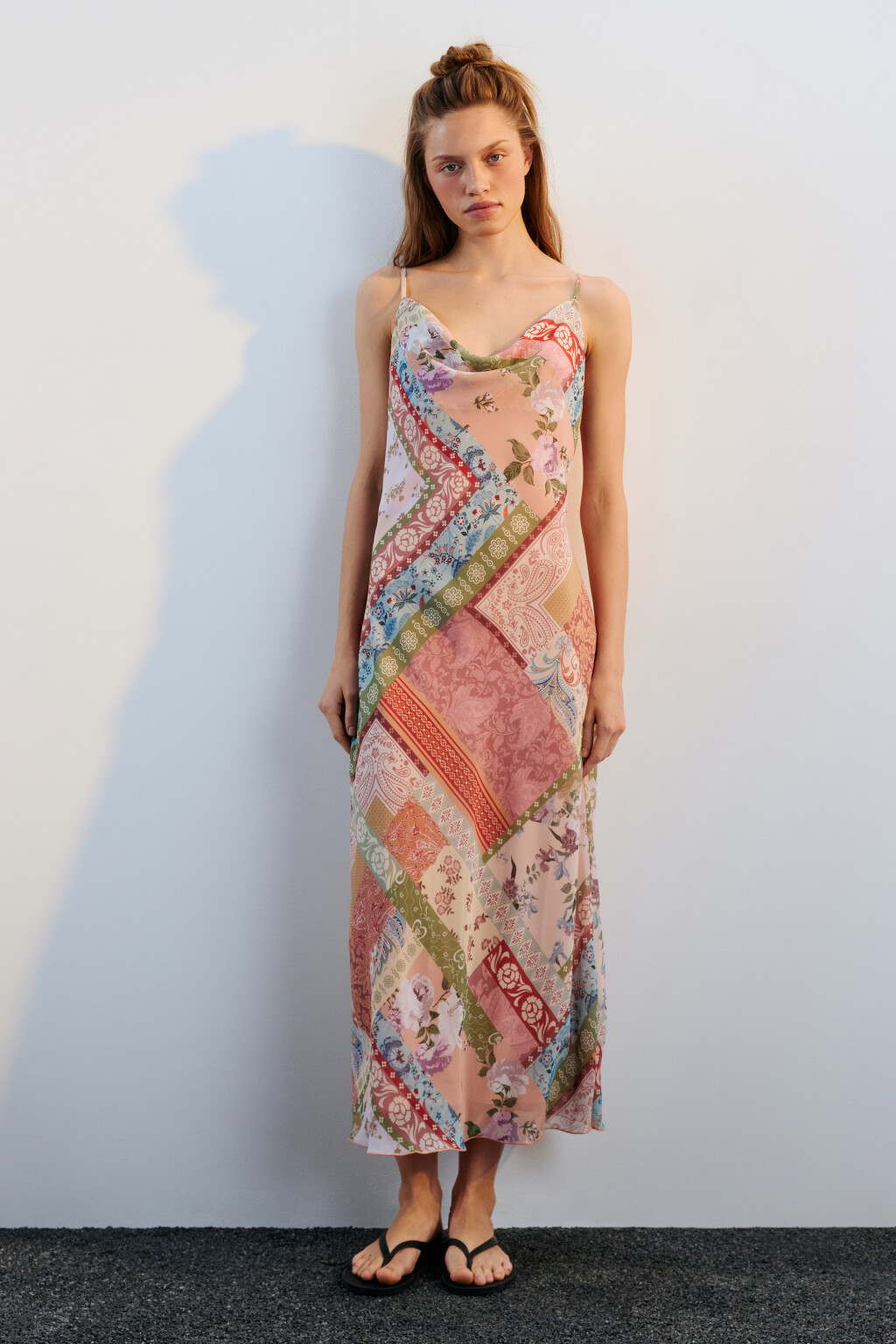 Платье миди шифоновое с принтом - цвет мультиколор - 4