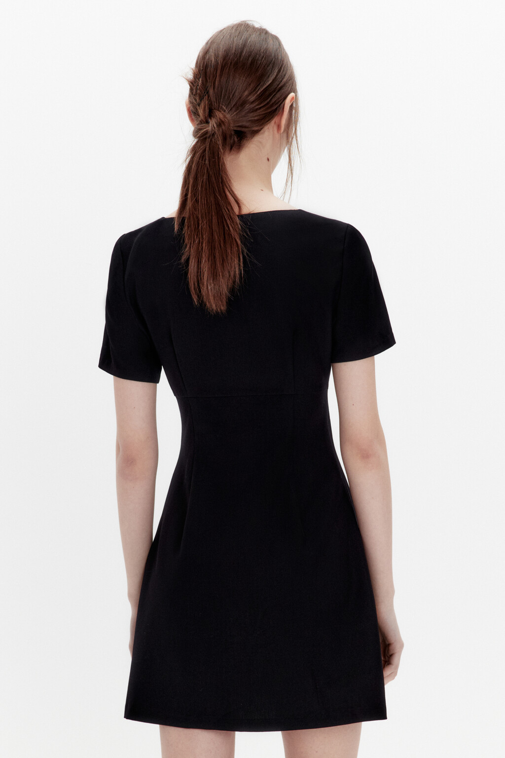 Платье мини приталенное с вырезом-каре - цвет черный - 3