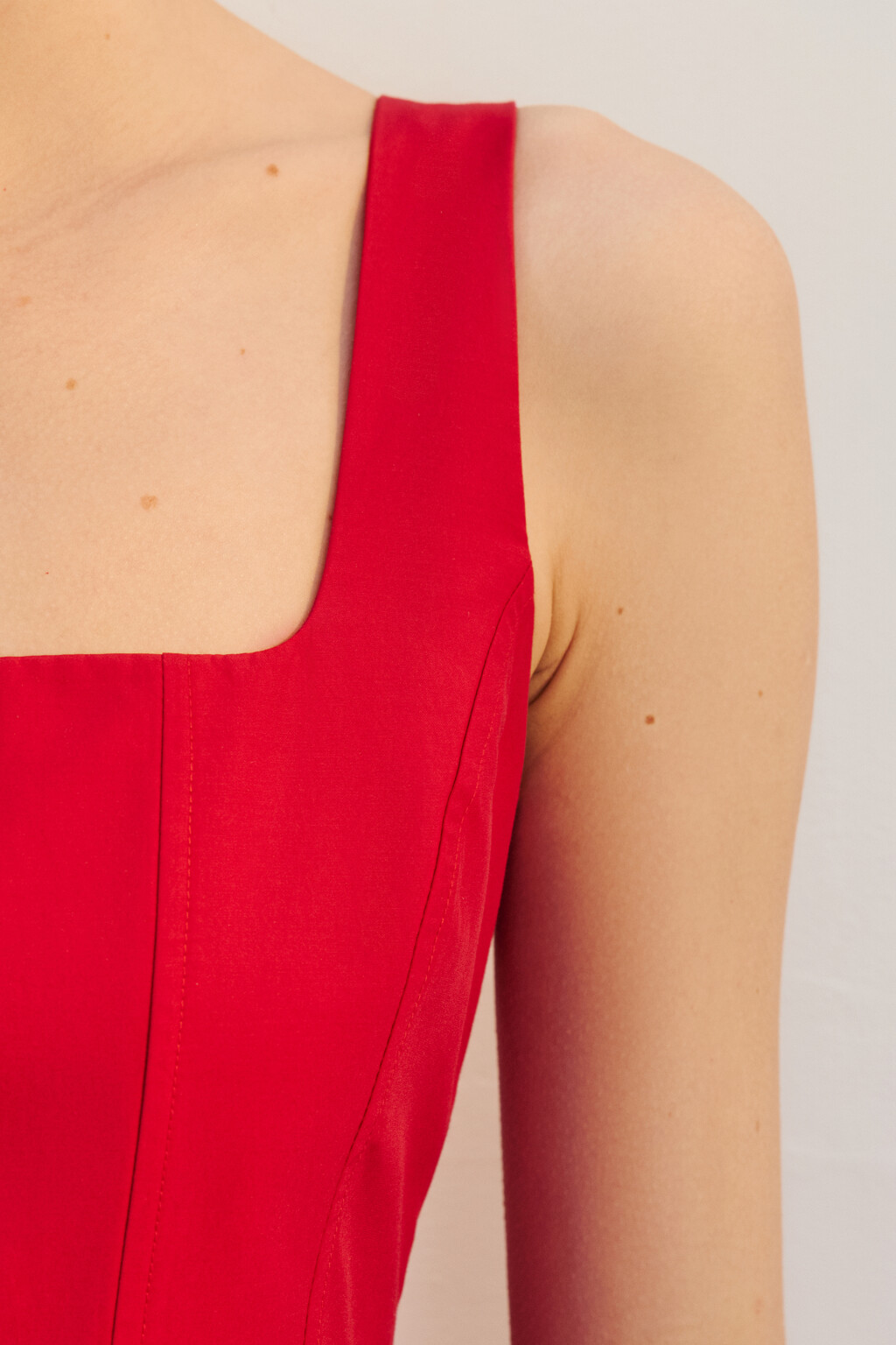 Платье мини с корсетом и пышной юбкой - цвет красный - 7