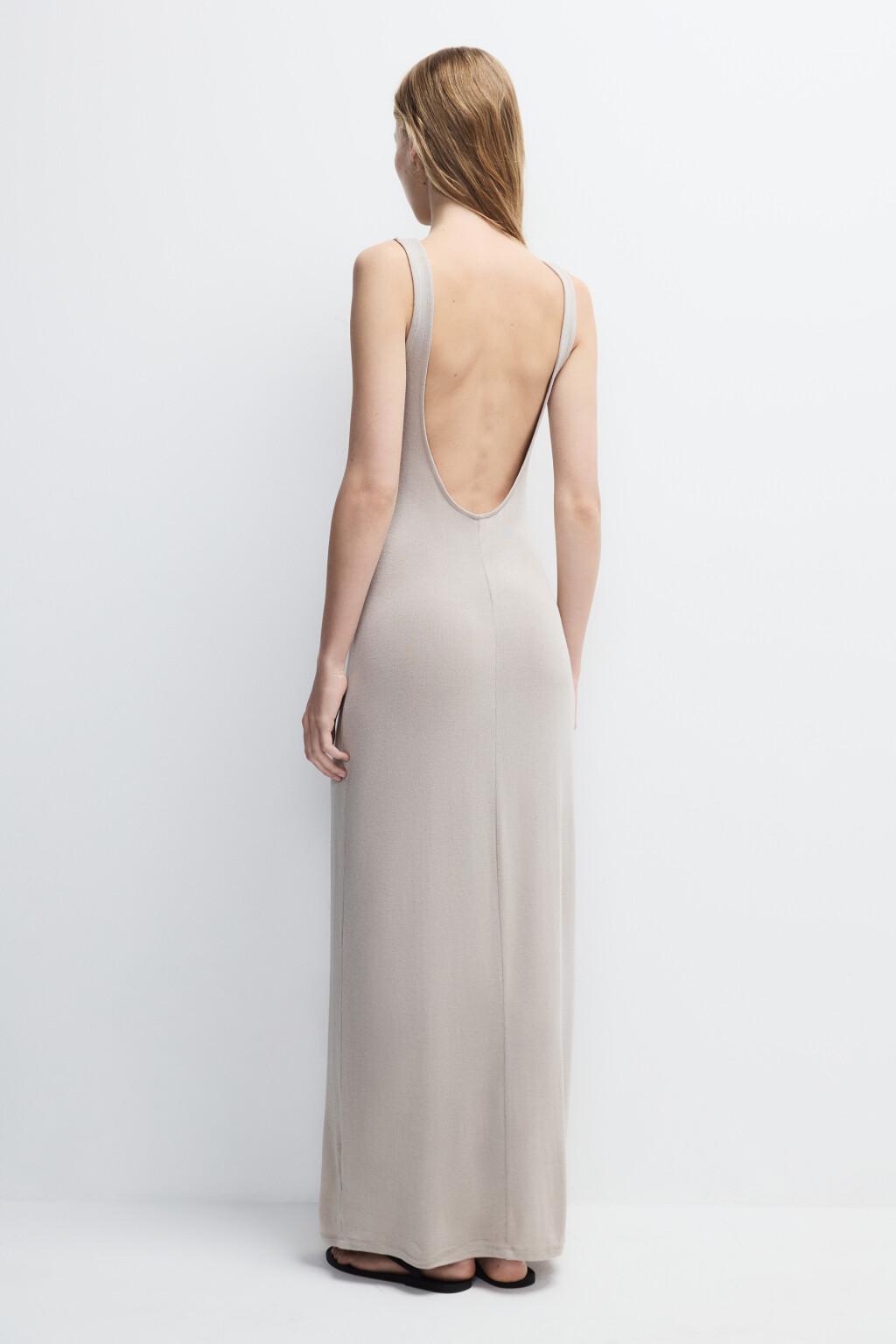 Платье миди вискозное с вырезом на спине - цвет коричневый - 4