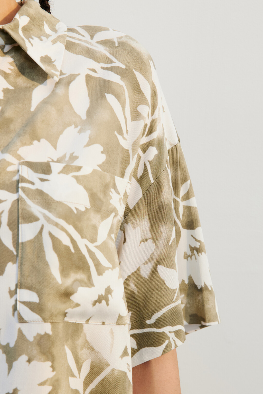 Рубашка укороченная из вискозы - цвет мультиколор - 6