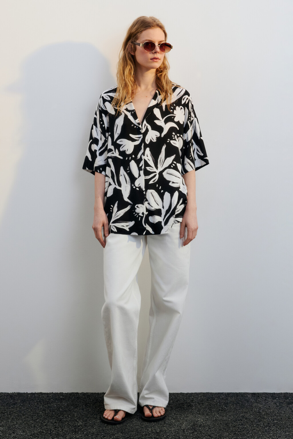 Рубашка oversize вискозная с принтом - цвет черный - 4