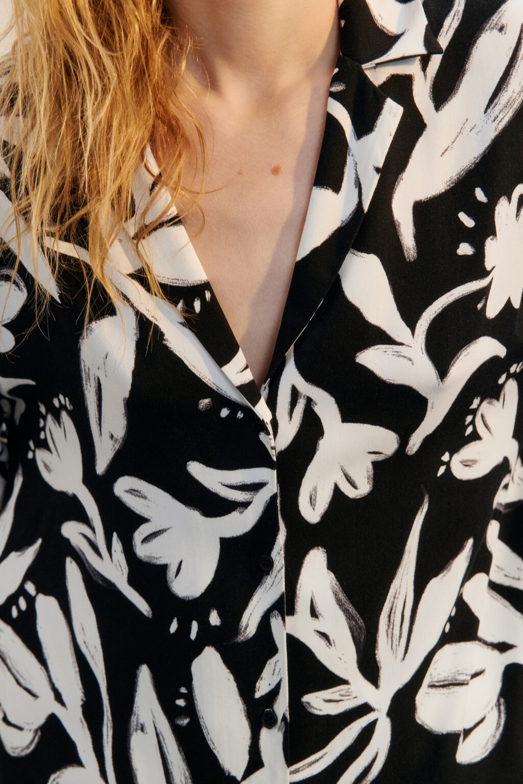 Рубашка oversize вискозная с принтом - цвет черный - 5