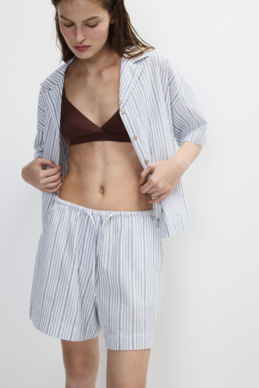 Рубашка в полоску из хлопка и льна - цвет голубой - 2