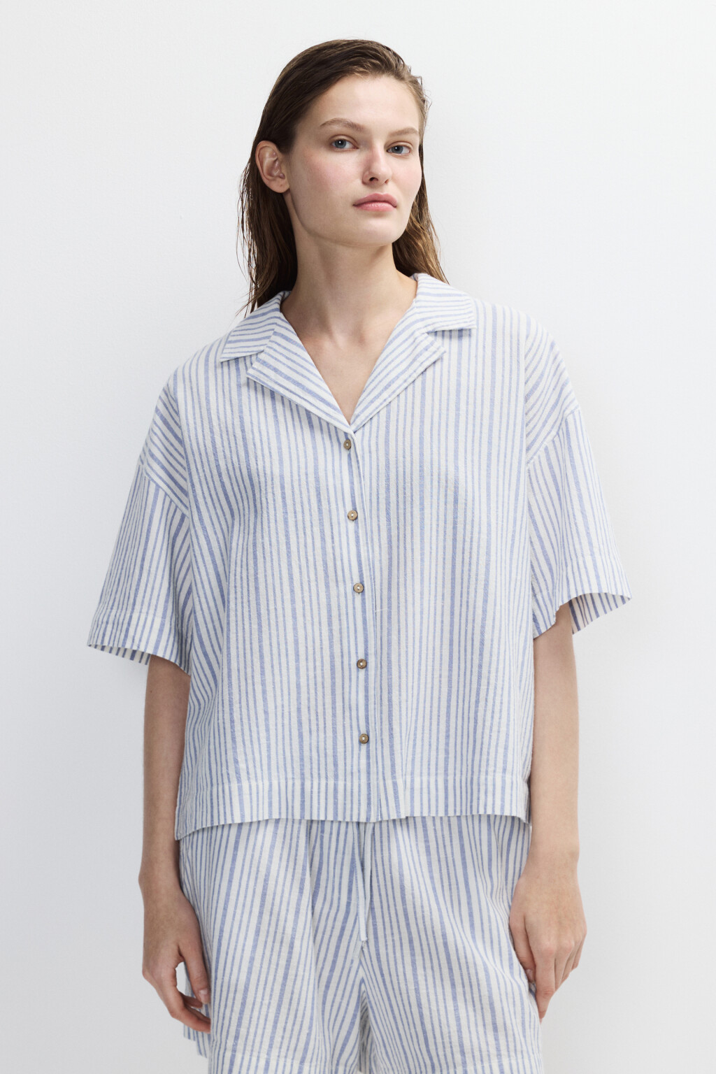 Рубашка в полоску из хлопка и льна - цвет голубой - 3