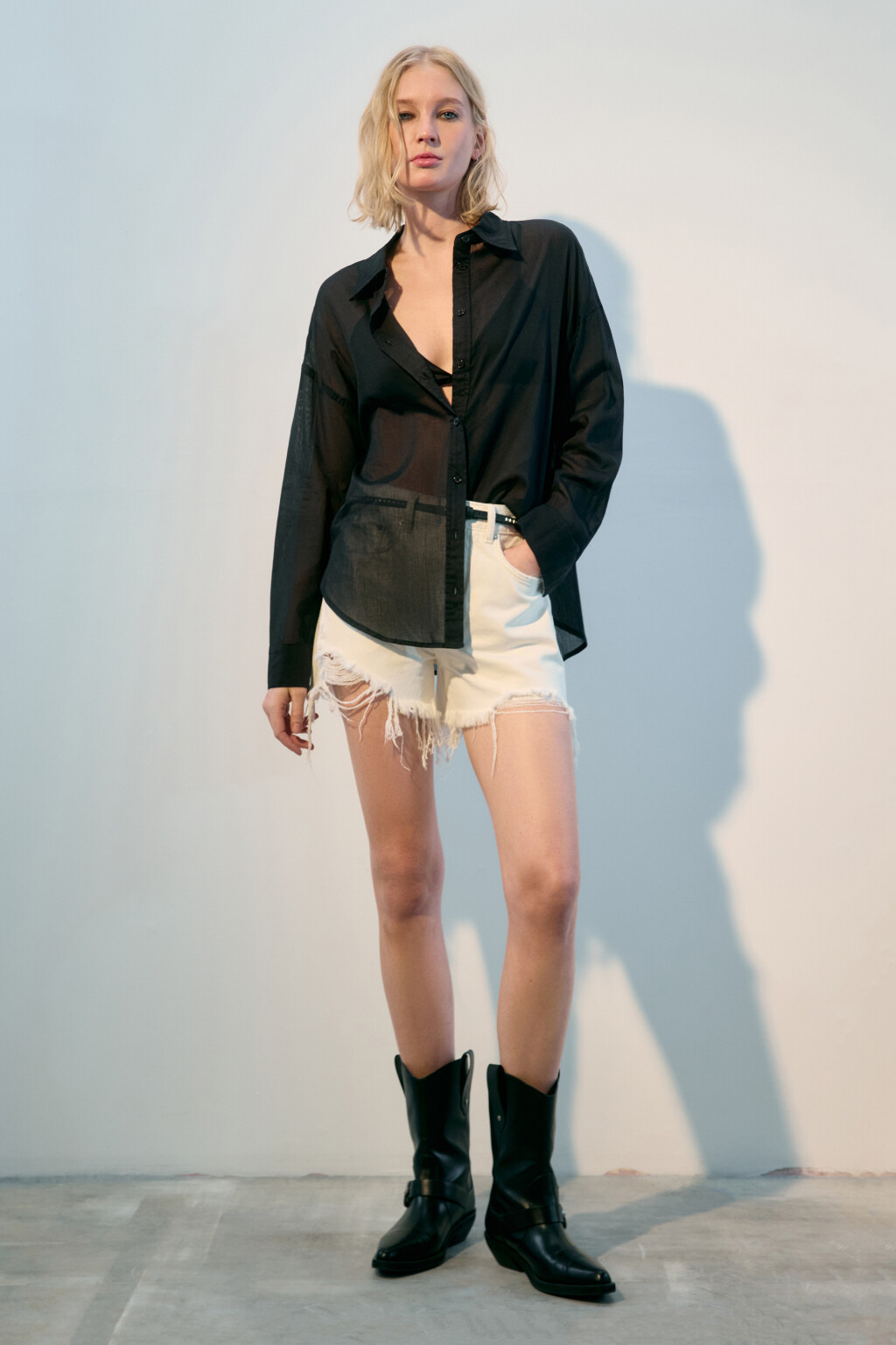 Рубашка oversize из жатого хлопка - цвет черный - 5