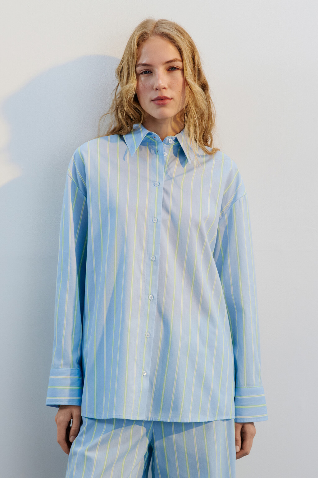 Рубашка oversize хлопковая в полоску - цвет голубой - 2