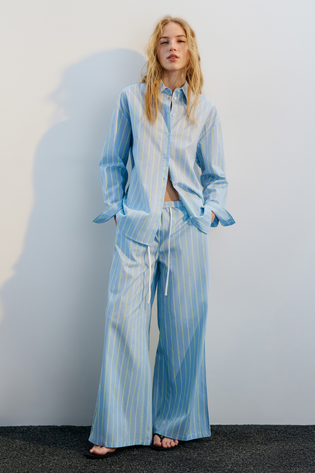 Рубашка oversize хлопковая в полоску - цвет голубой - 4