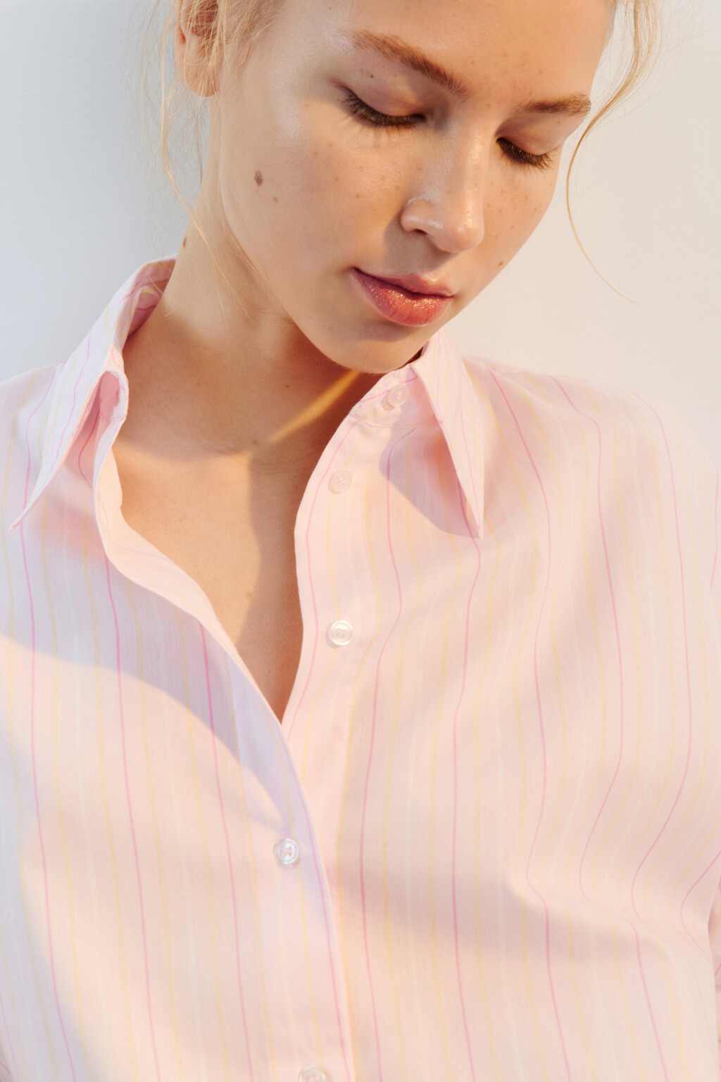 Рубашка oversize хлопковая в полоску - цвет розовый - 2