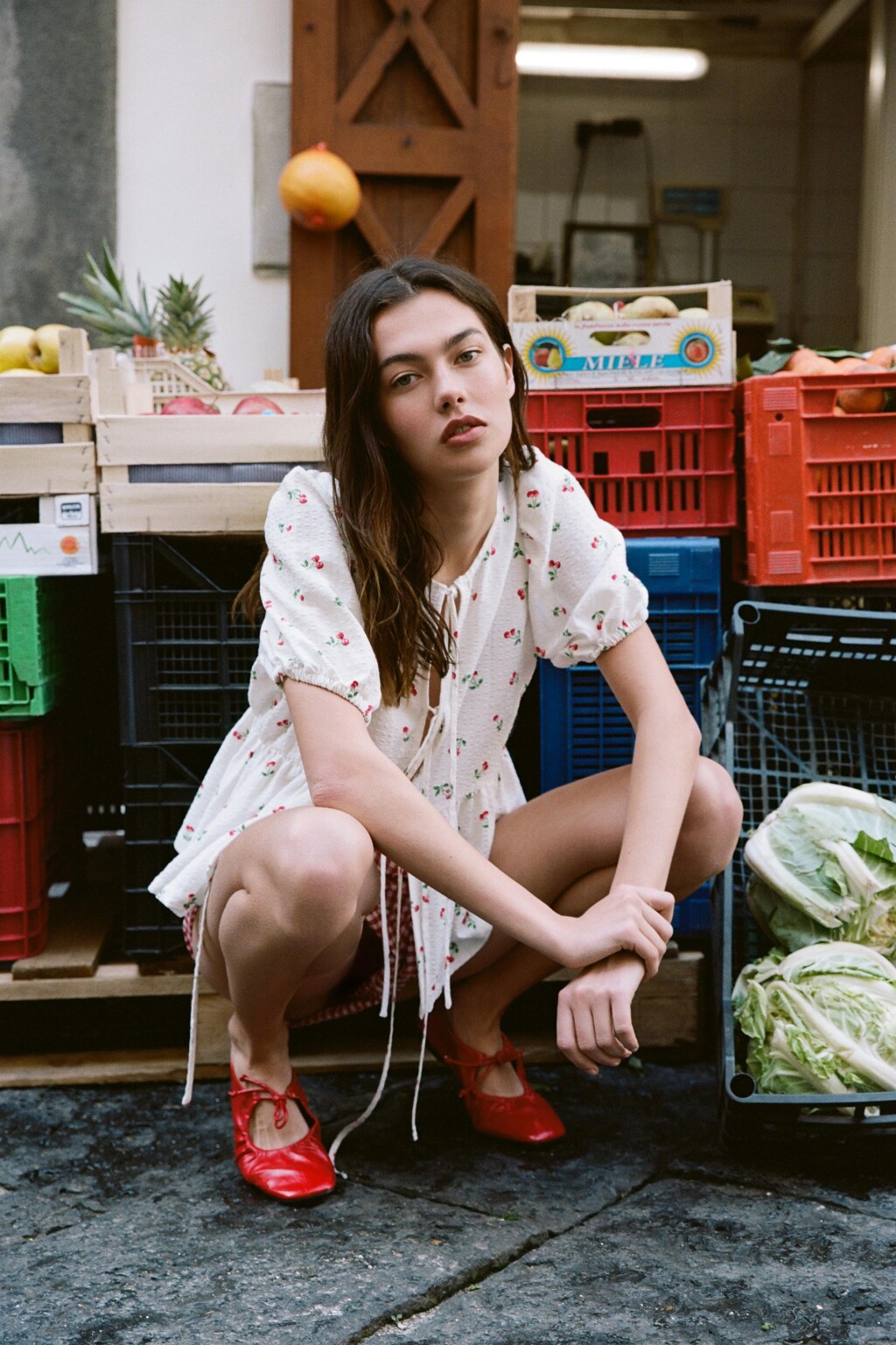 Блузка на завязках с баской - цвет белый - 8