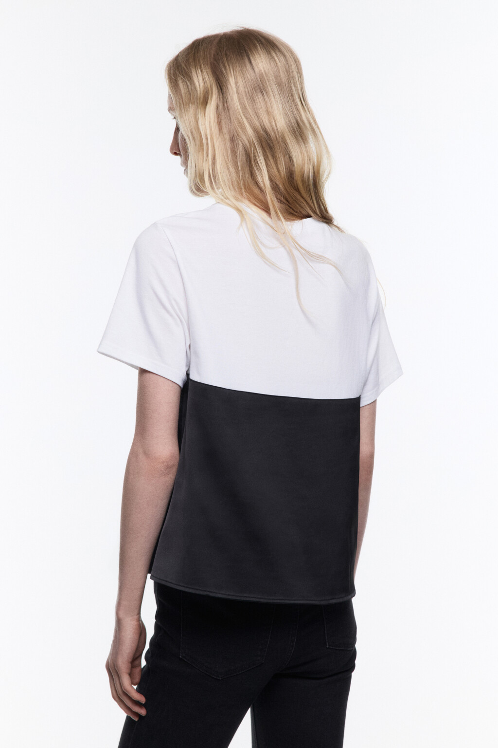 Футболка-топ с атласной майкой и кружевом - цвет черный - 4