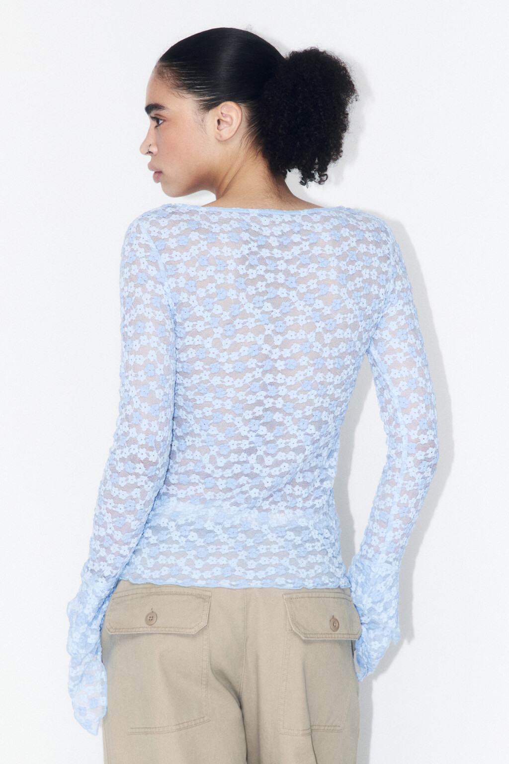 Блузка кружевная с воланами на рукавах - цвет голубой - 4