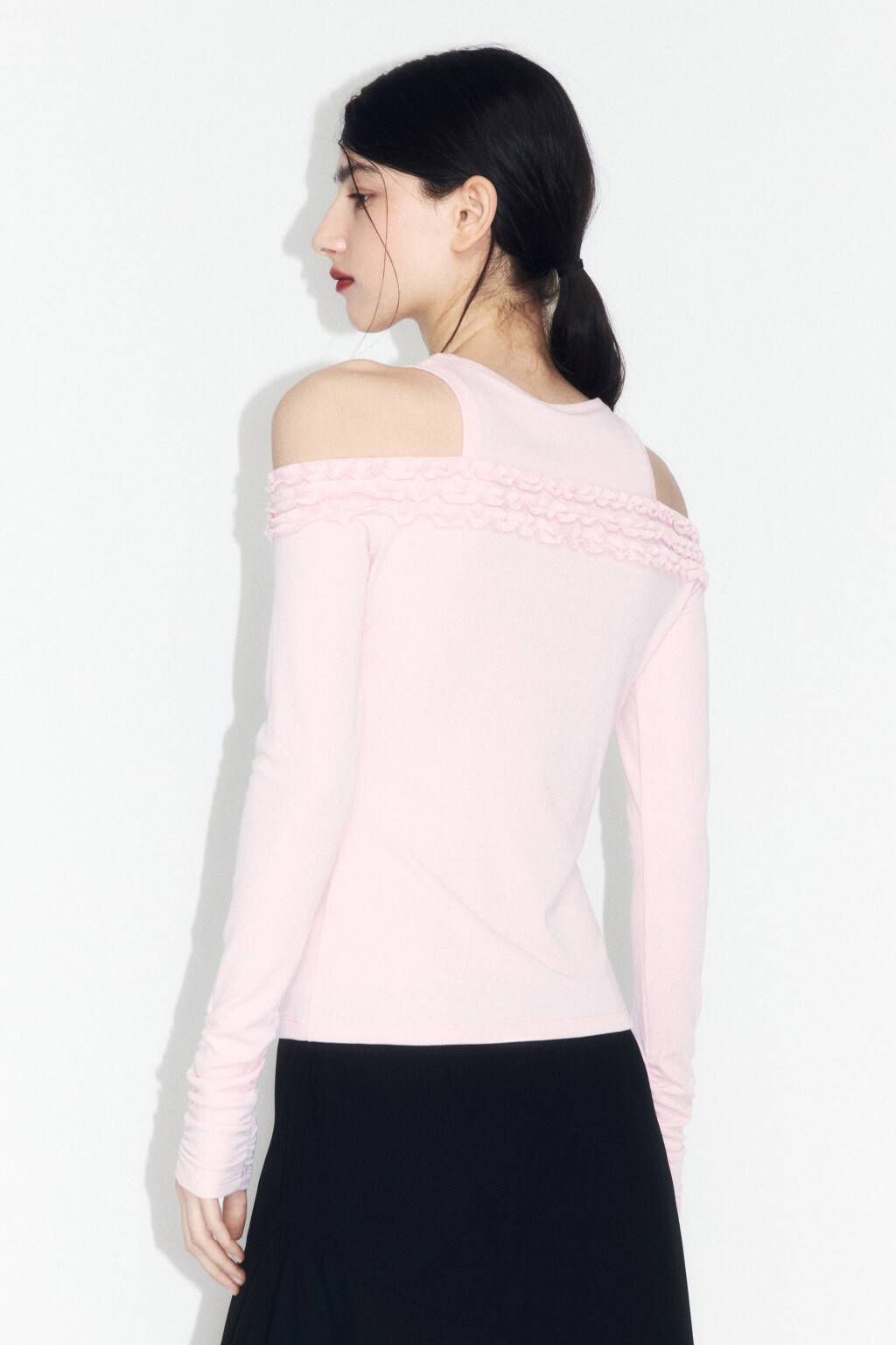 Лонгслив в рубчик с майкой и открытыми плечами - цвет розовый - 3